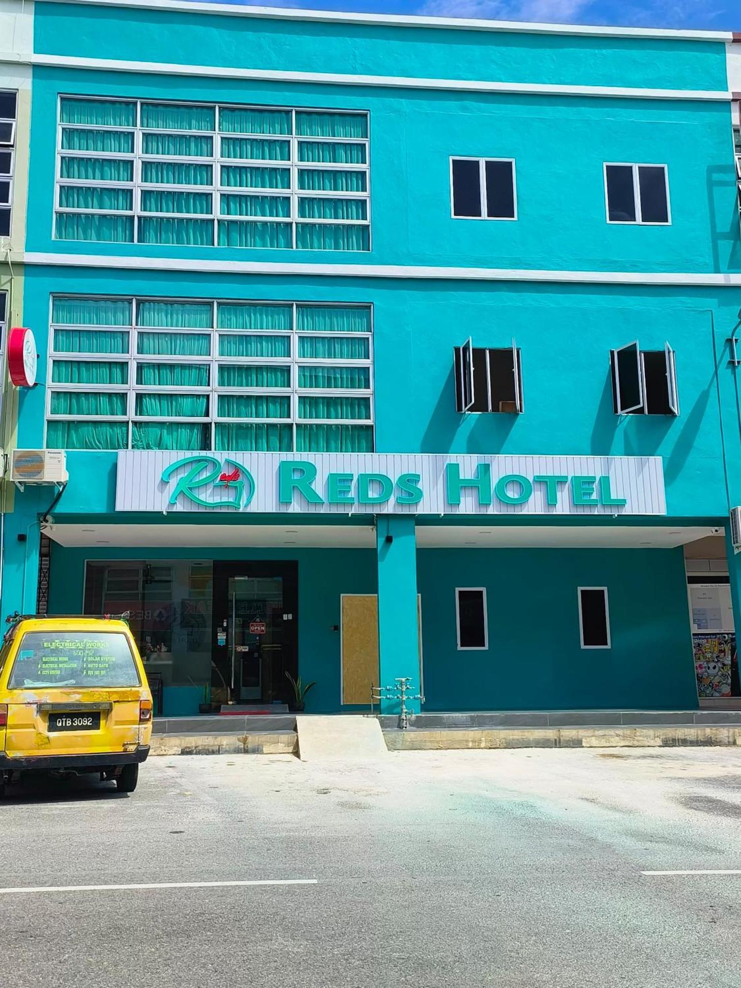 Red'S Hotel Бинтулу Экстерьер фото