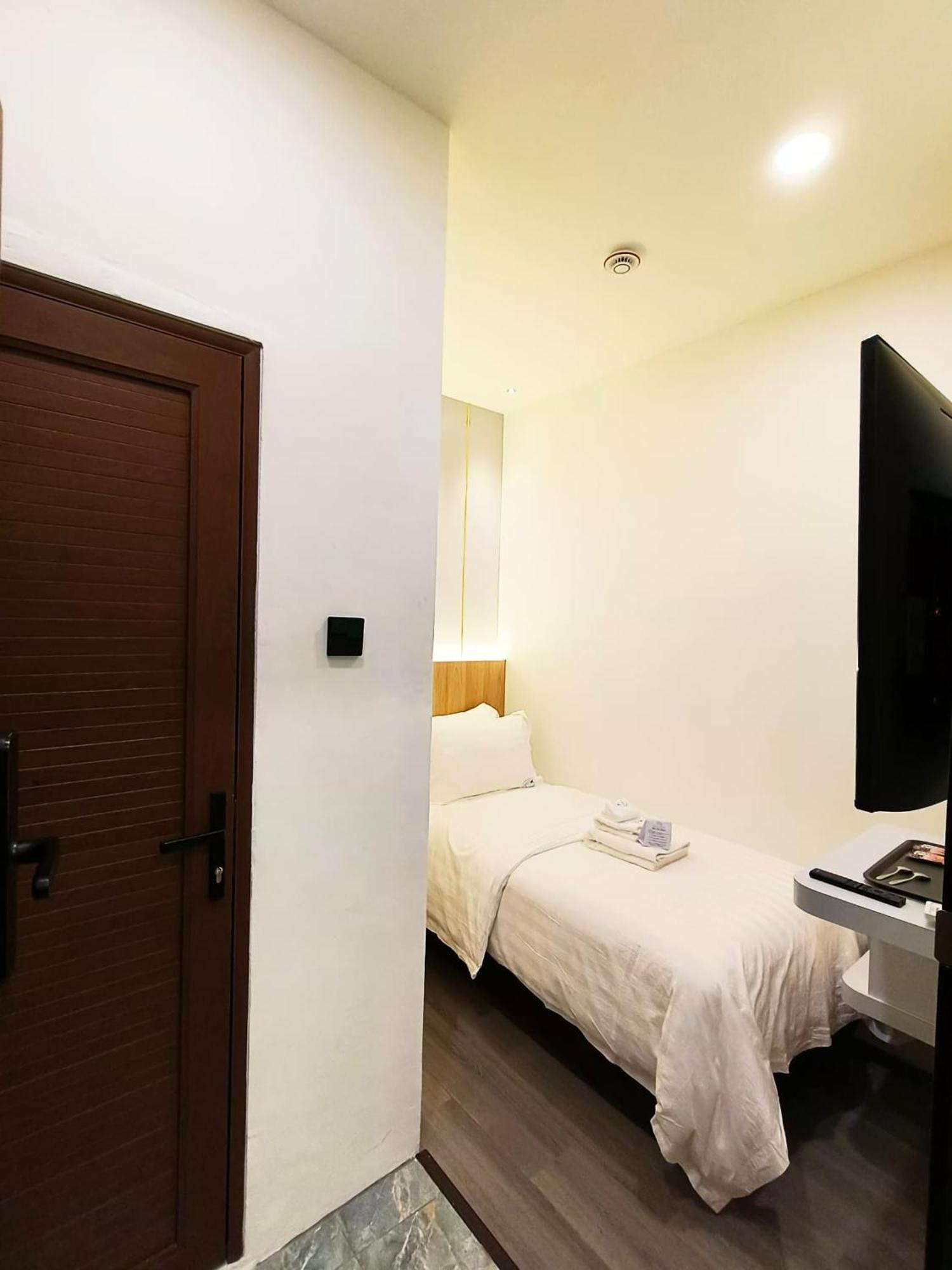 Red'S Hotel Бинтулу Экстерьер фото