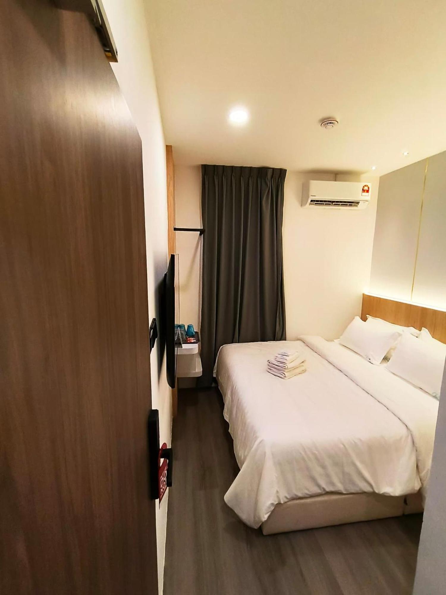 Red'S Hotel Бинтулу Экстерьер фото