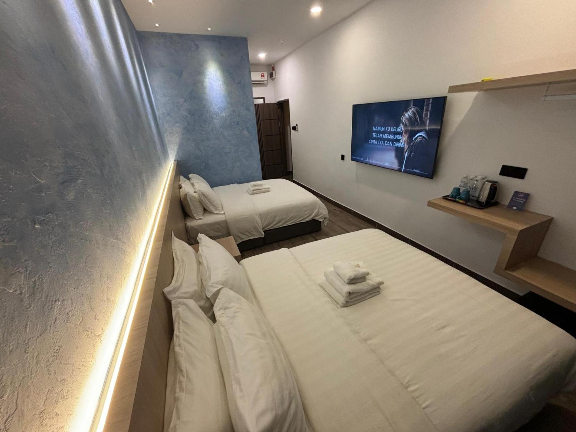 Red'S Hotel Бинтулу Экстерьер фото
